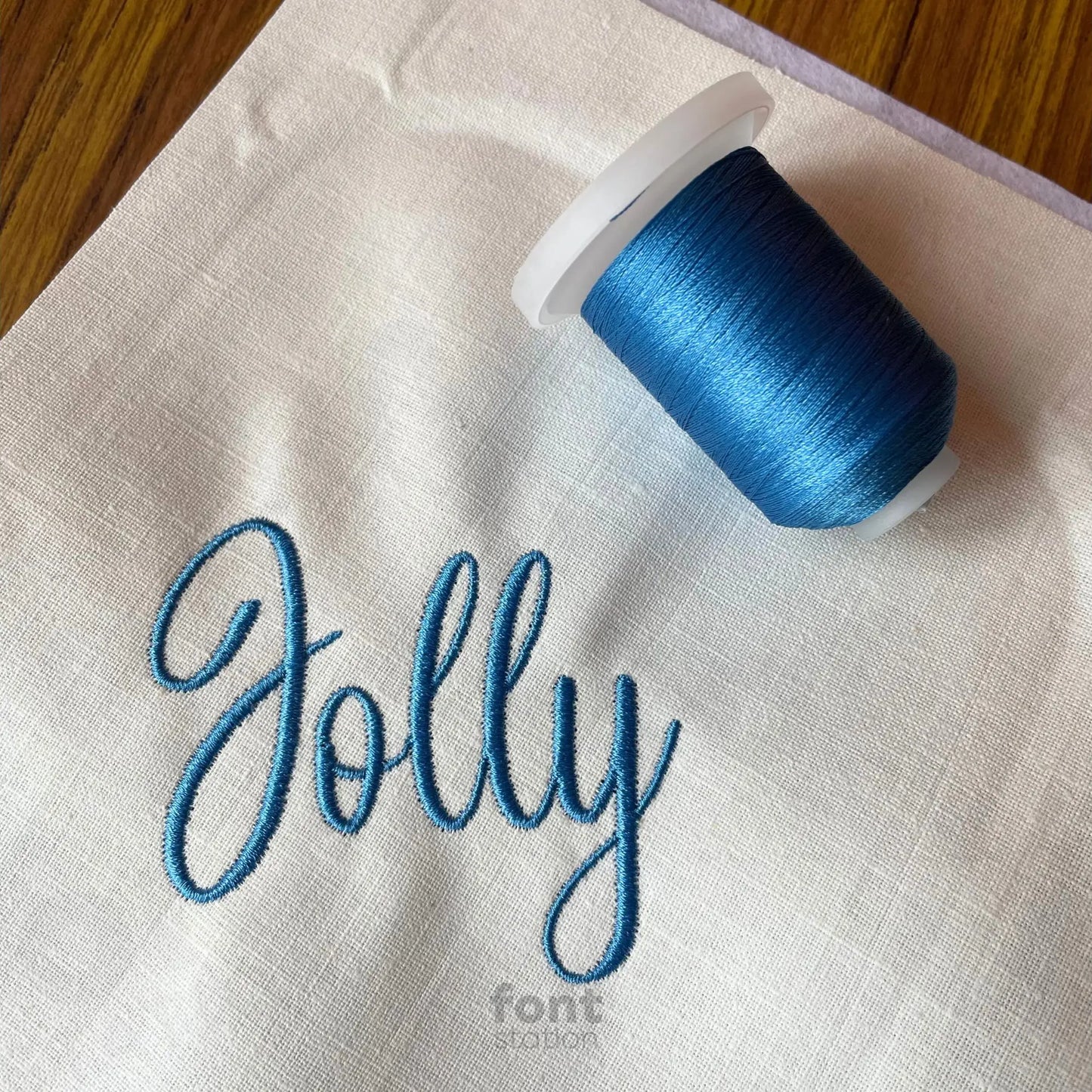 Image showing the different files formats, sizes, stitch type and available characters of the Snowflake Embroidery Font by FontStation